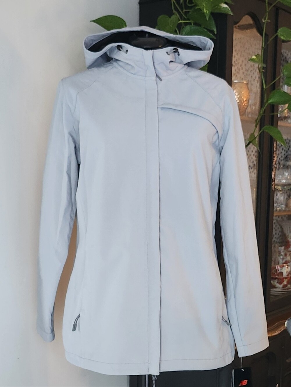 New Balance Light Gray Hooded Ski & Snow Jacket Jogging Jacket, Running